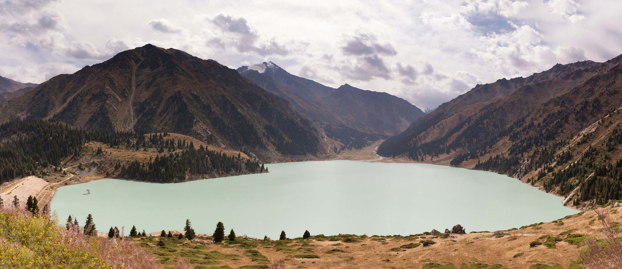 lake_Almaty_WimHoek